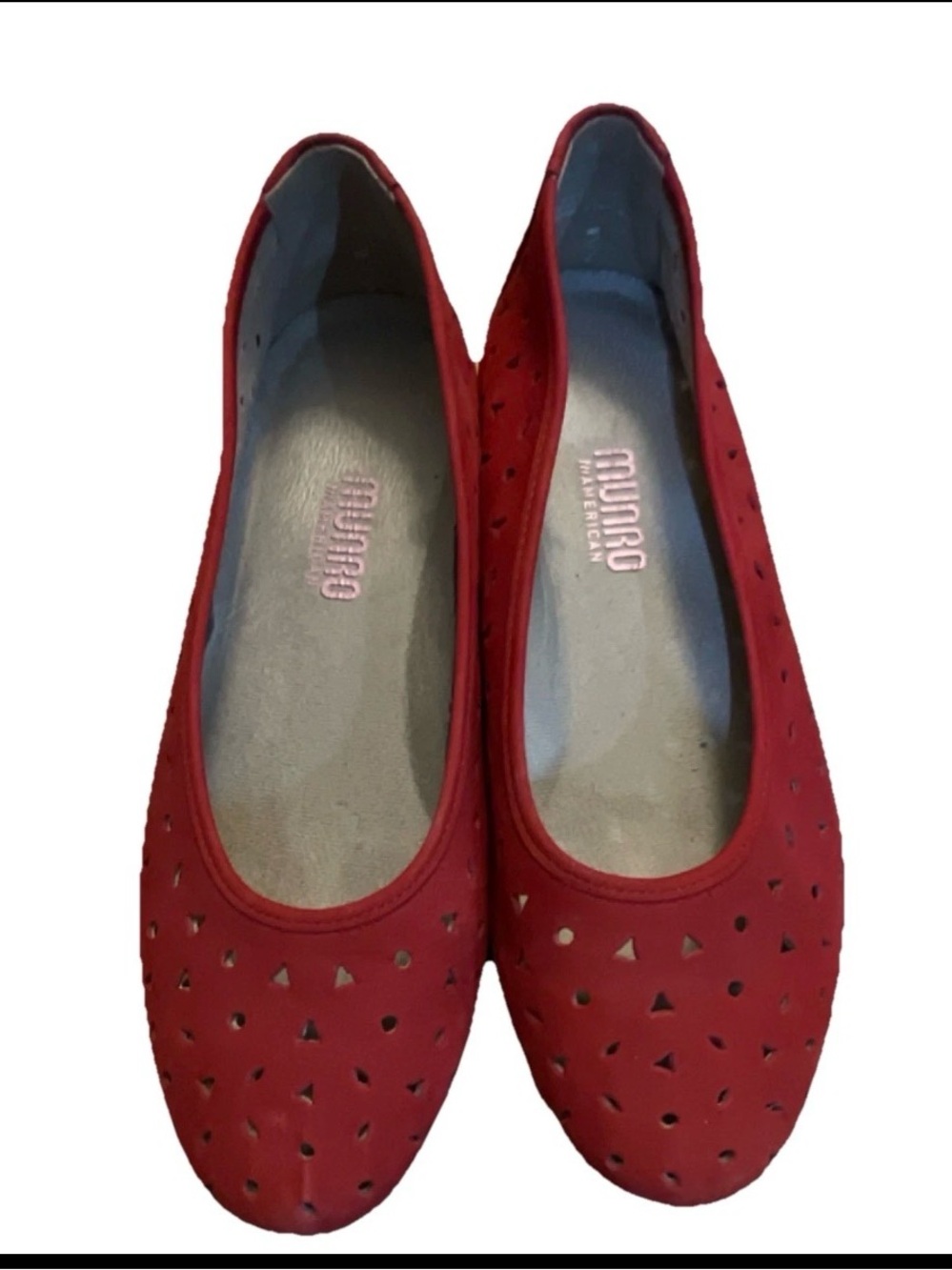 Munro American Women's Red Fabric Round Toe Flats  Slip-On Size 7W Walking Wedge